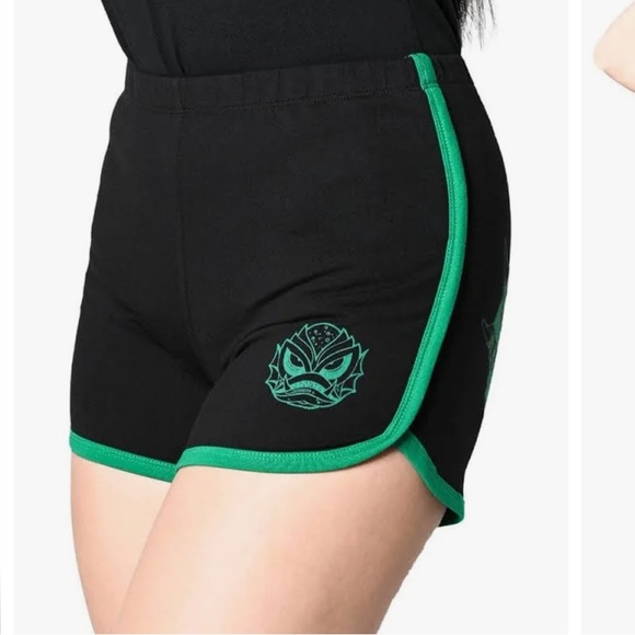 EUC- LIKE NEW! KREEPSVILLE CREATURE HAND BOOTY SHORTS SIZE MEDIUM - Picture 2 of 12